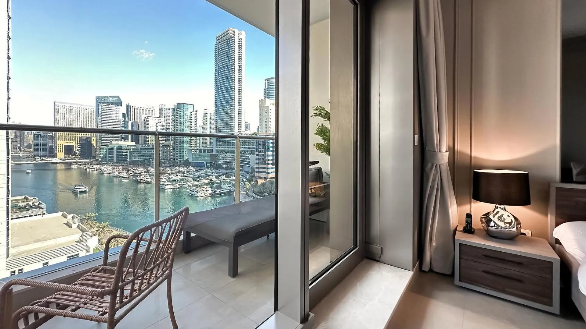 Refined Living - 1Bdr Escape W Marina Views Apartment Dubai